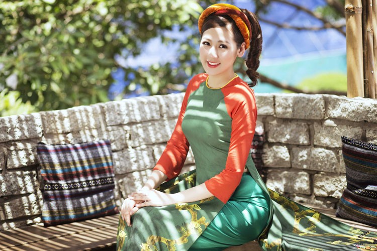 A hau Duong Tu Anh dep nen na voi ao dai-Hinh-5